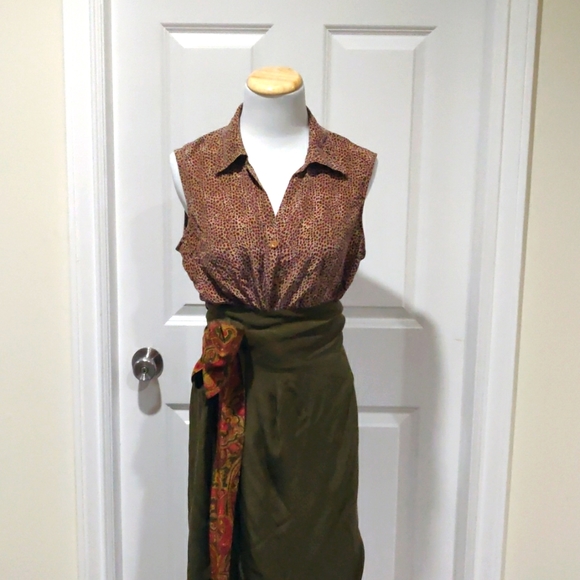 Silk leopard print sleeveless blouse - Picture 1 of 5